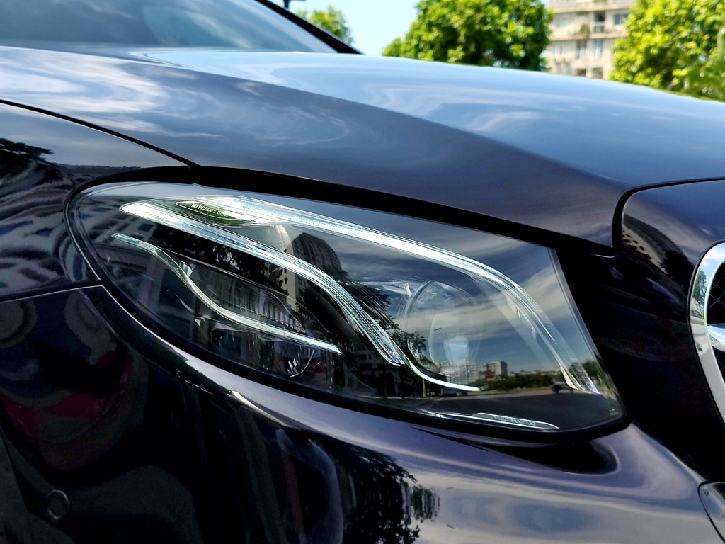 Mercedes E300 AMG 2020