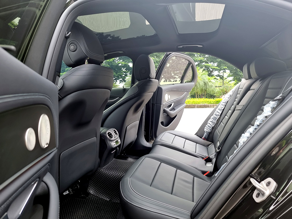 Mercedes E300 2021 Đen