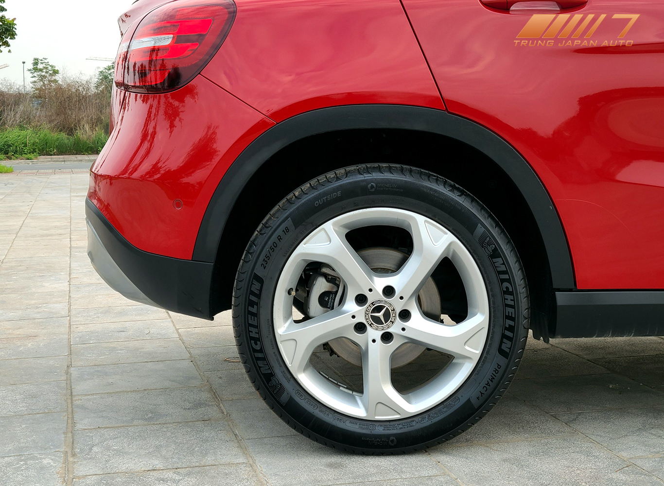 Mercedes GLA 200 2018 đỏ