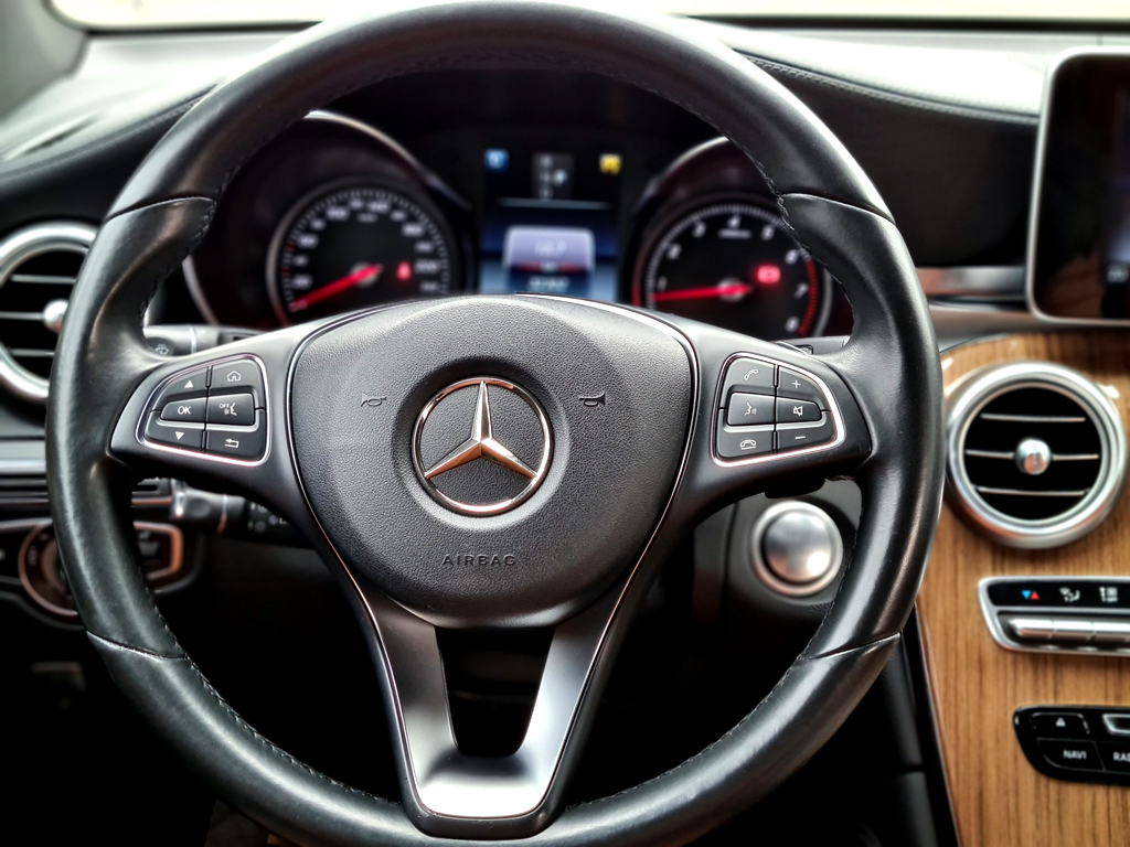 Mercedes GLC 250 2017 Đen