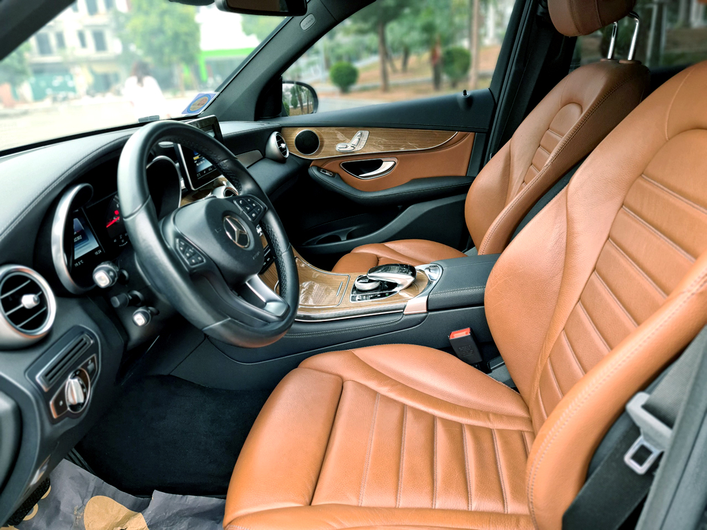 Mercedes GLC 250 2017 Đen