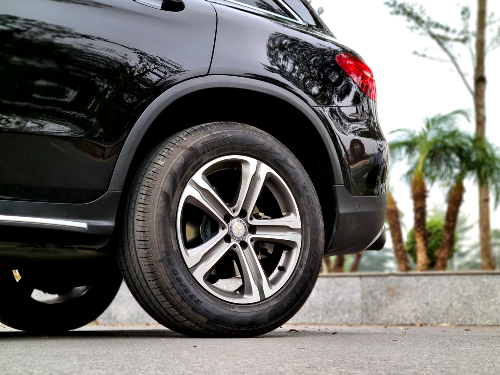 Mercedes GLC 250 2017 Đen