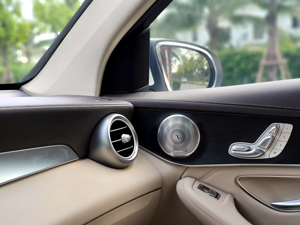 Mercedes GLC 300 2018 Trắng