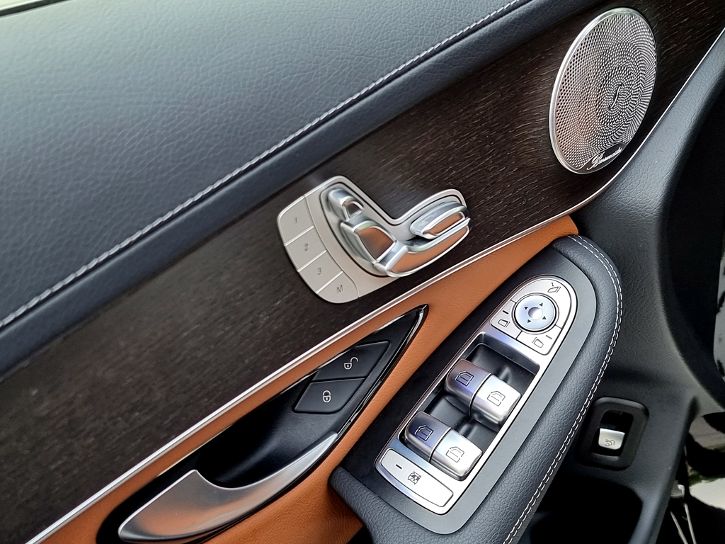 Mercedes GLC 300 Nhập Khẩu