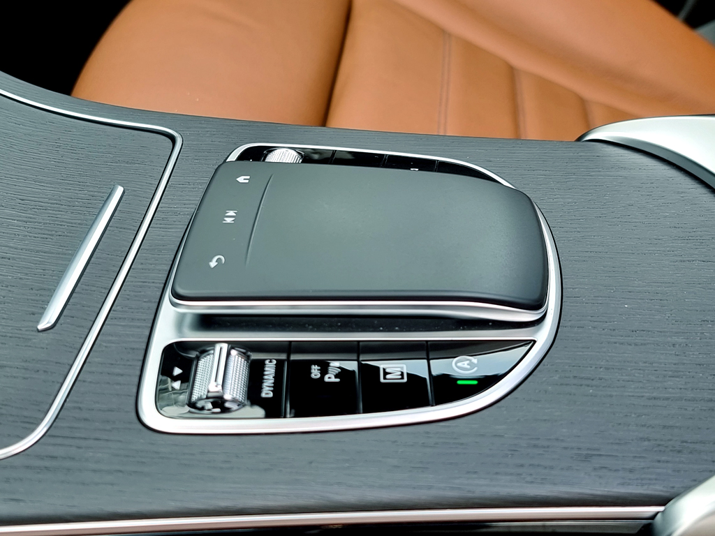 Mercedes GLC 300 Nhập Khẩu
