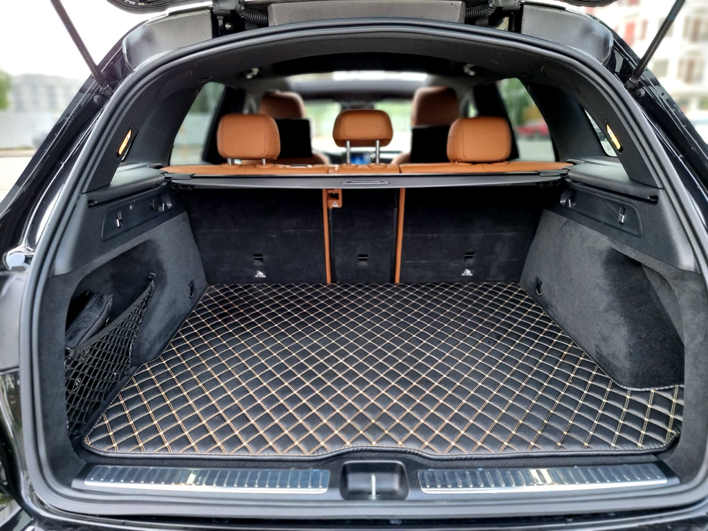 Mercedes GLC 300 Nhập Khẩu