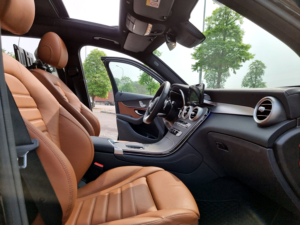 Mercedes GLC 300 Nhập Khẩu