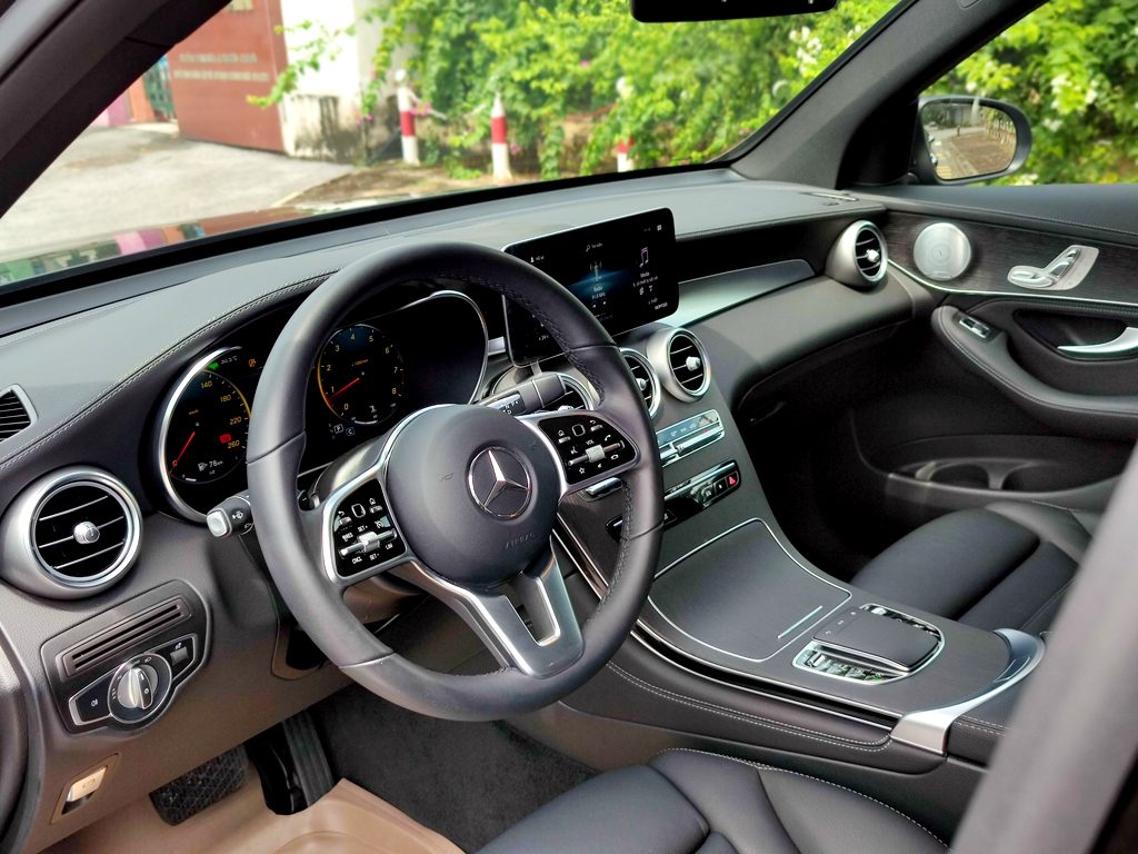 Mercedes GLC 300 2020 Xám