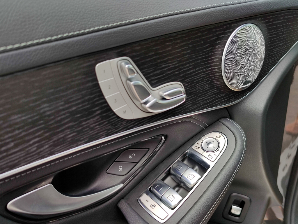 Mercedes GLC 300 2020 Xám