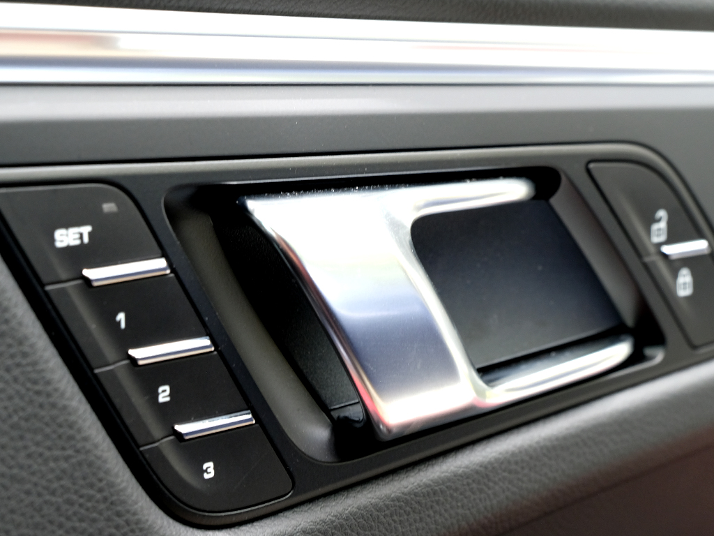 Porsche Macan 2022 Xanh