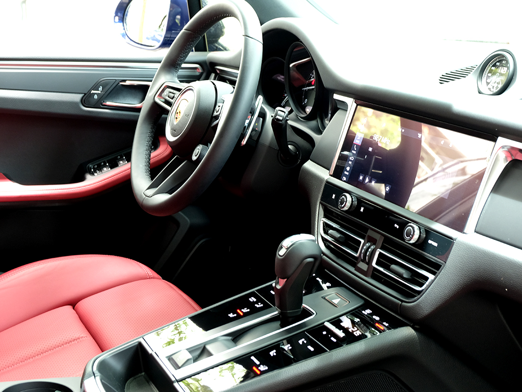 Porsche Macan 2022 Xanh