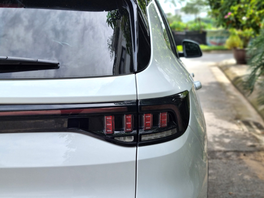 Vinfast Lux SA 2.0 Plus 2021