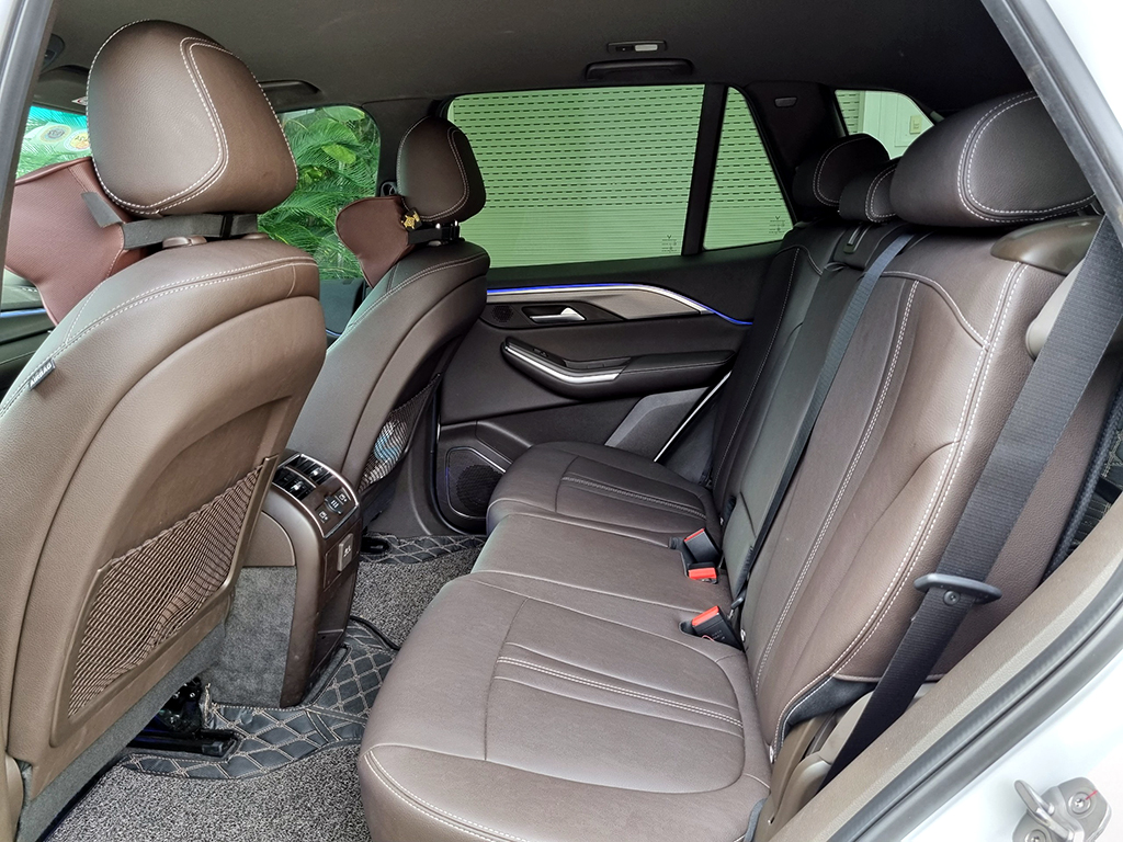 Vinfast Lux SA 2.0 Plus 2021