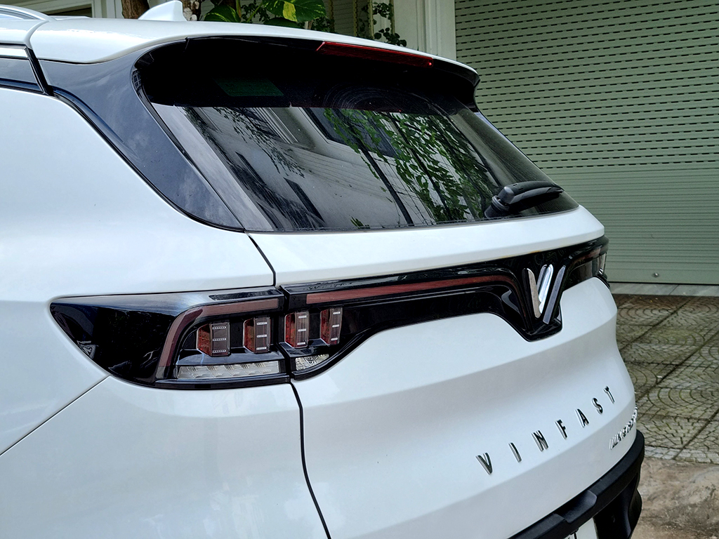 Vinfast Lux SA 2.0 Plus 2021