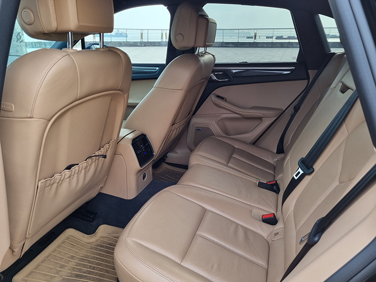 Porsche Macan 2019 (Đen/Nội thất Nâu)