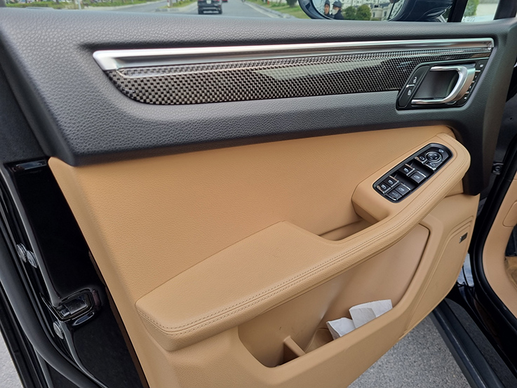 Porsche Macan 2019 (Đen/Nội thất Nâu)