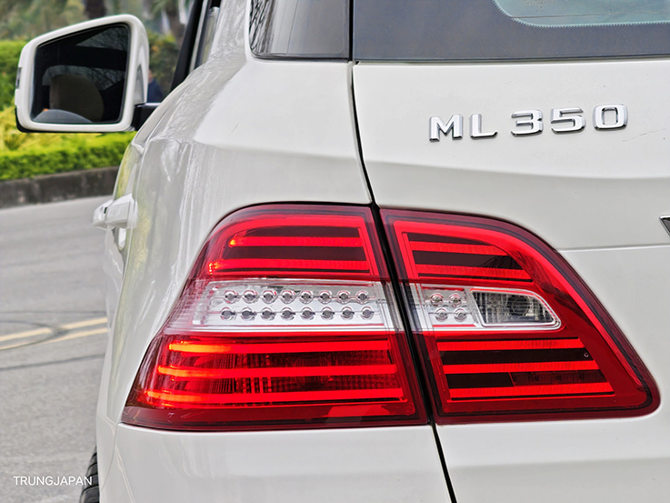 Mercedes ML350 4matic 2012 (Máy xăng/trắng nt kem)