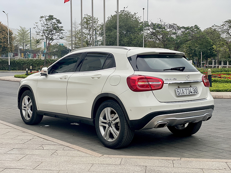 Mercedes GLA200 2015 (Trắng/nội thất đen)