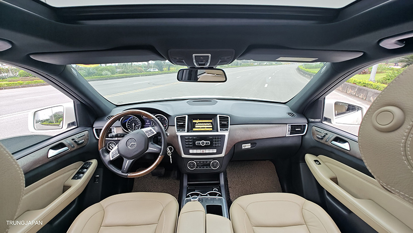 Mercedes ML350 4matic 2012 (Máy xăng/trắng nt kem)