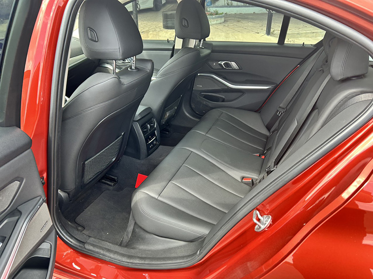 BMW 320i Sport Line Plus 2019