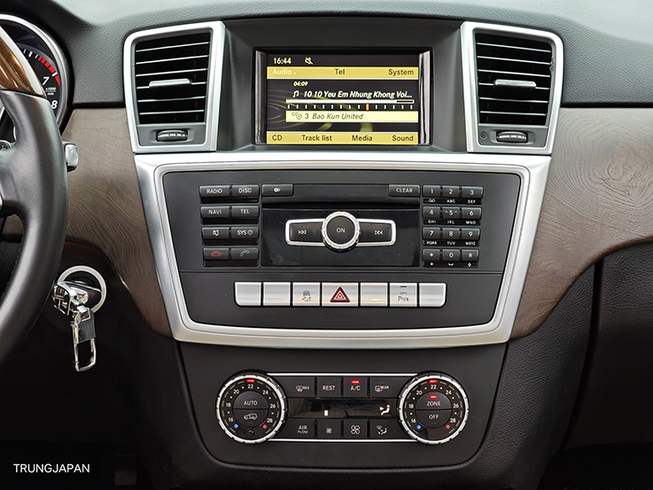 Mercedes ML350 4matic 2012 (Máy xăng/trắng nt kem)