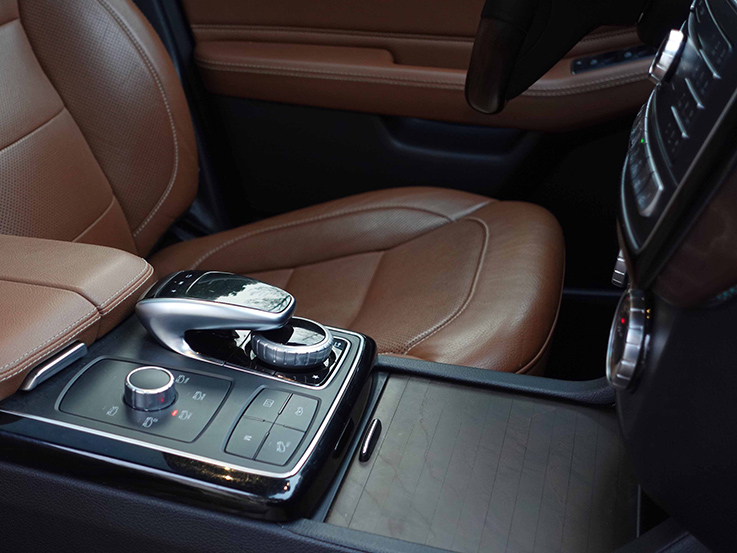 GLS400 2016 (Đen/nội thất nâu)