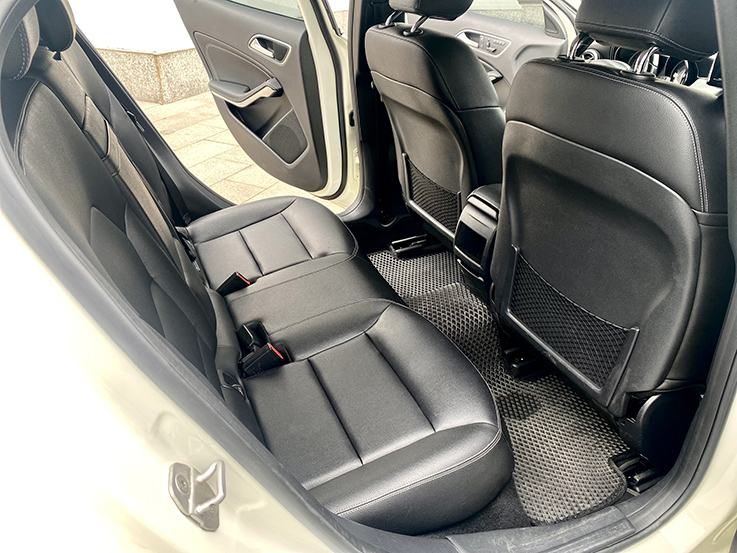 Mercedes GLA200 2015 (Trắng/nội thất đen)