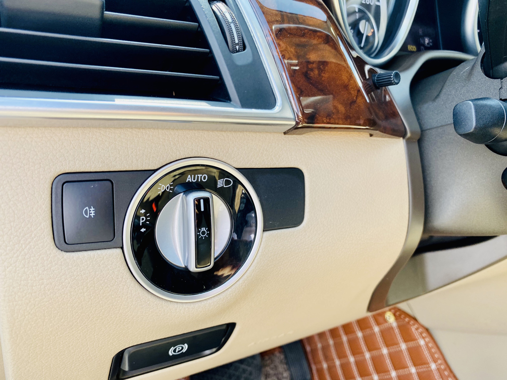 Mercedes GL350D Nâu 2014