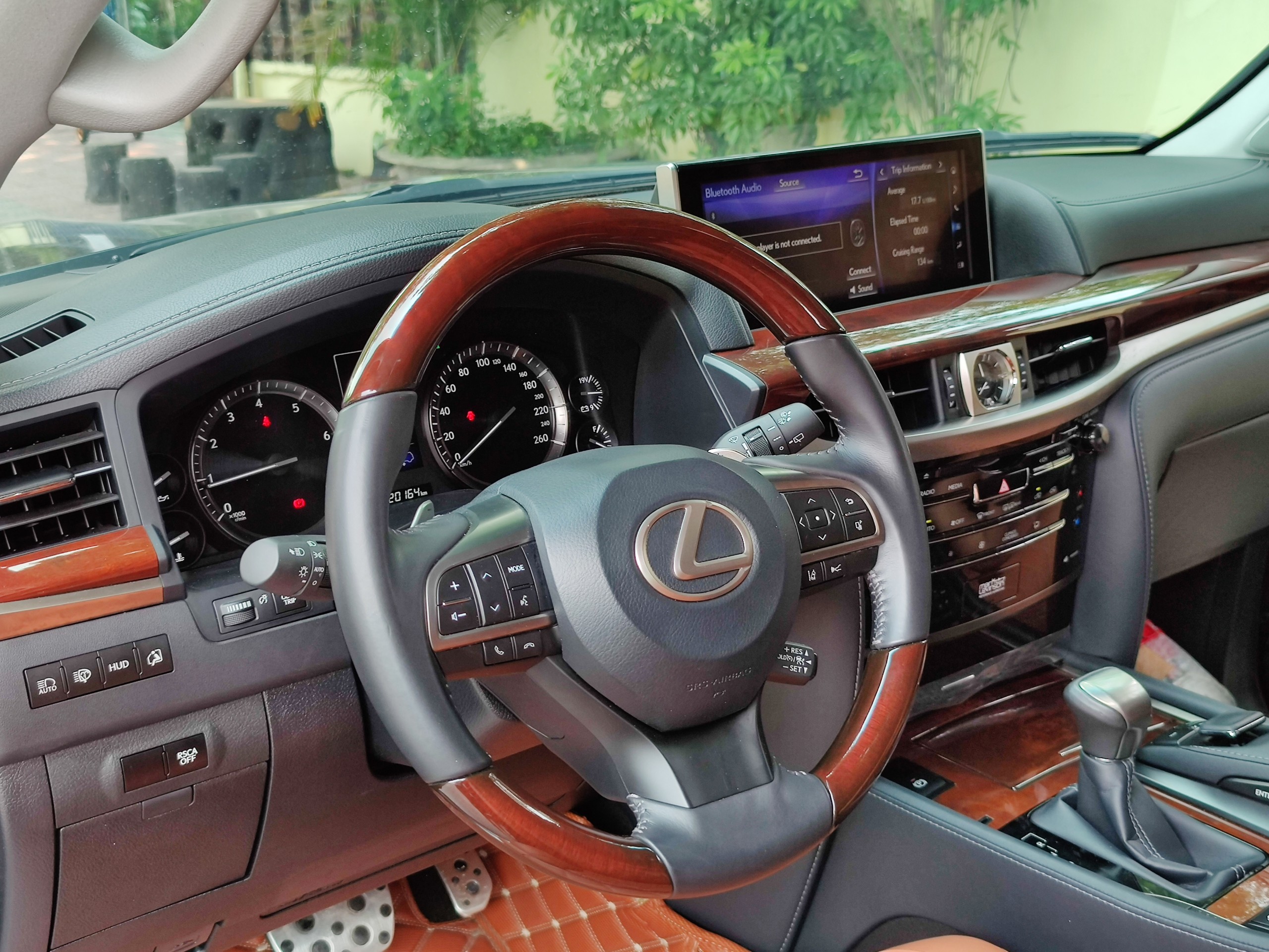 Lexus 570 MBS 2019 Đen