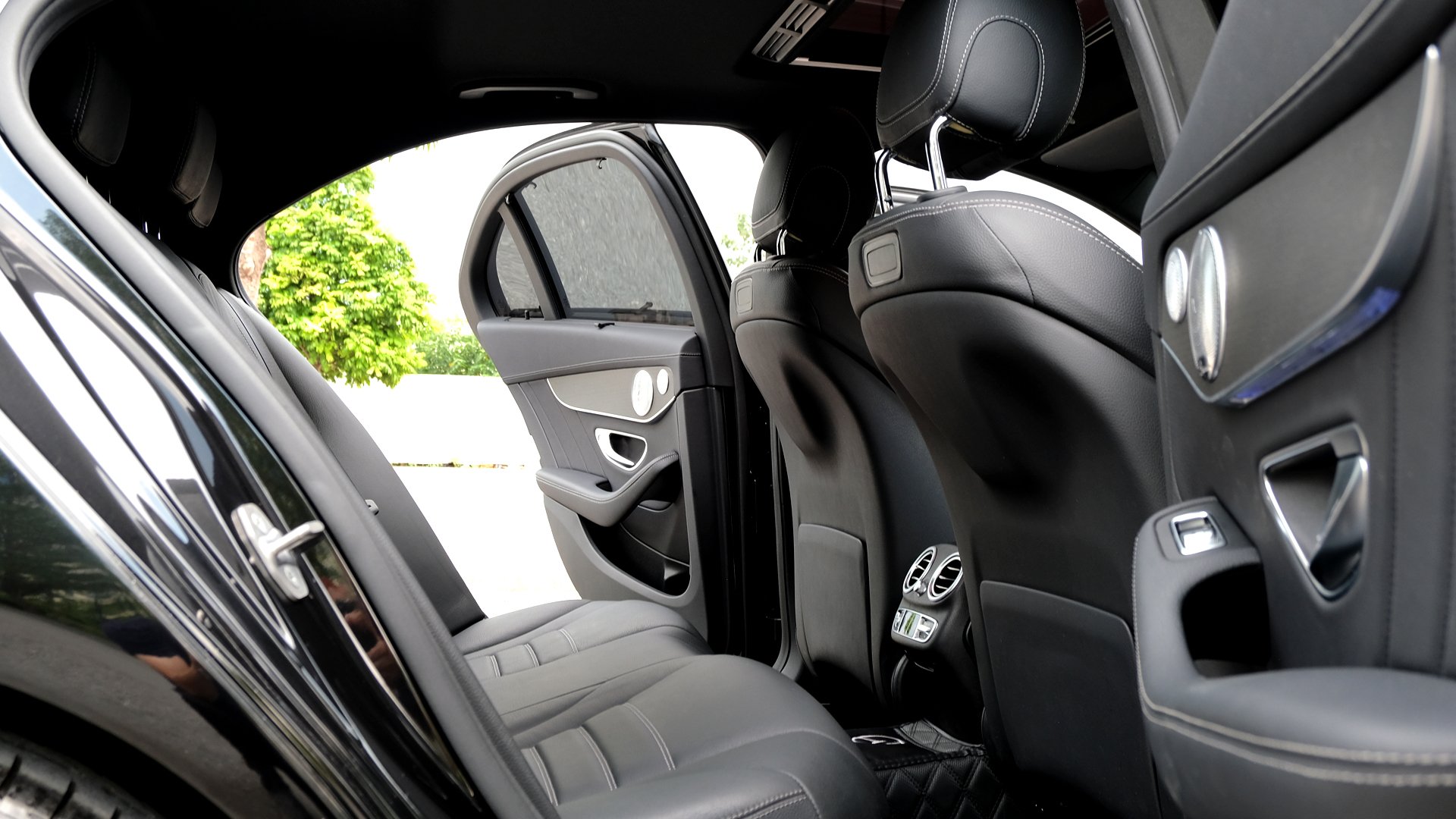 Mercedes C300 AMG 2019 Đen