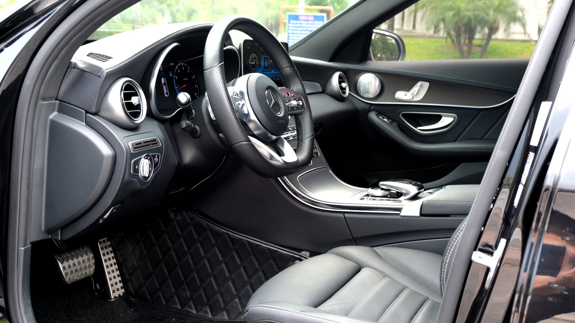 Mercedes C300 AMG 2019 Đen