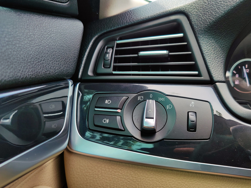 BMW 520i 2016 Đen