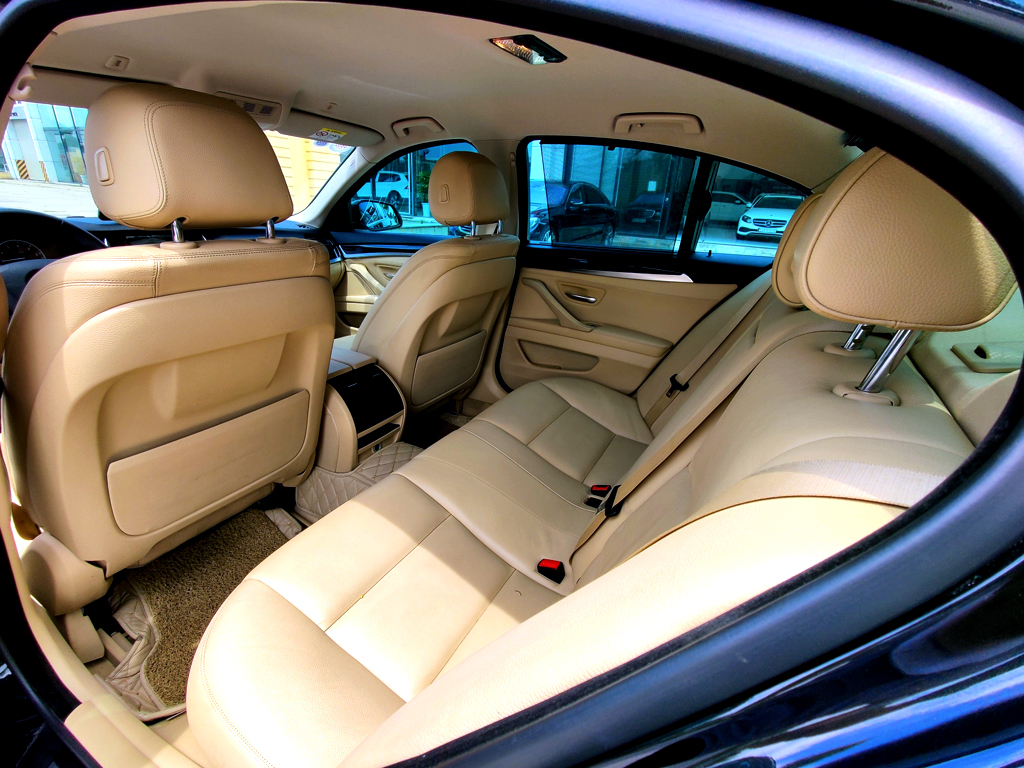 BMW 520i 2016 Đen