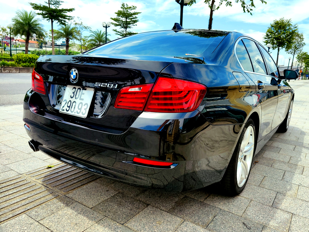 BMW 520i 2016 Đen