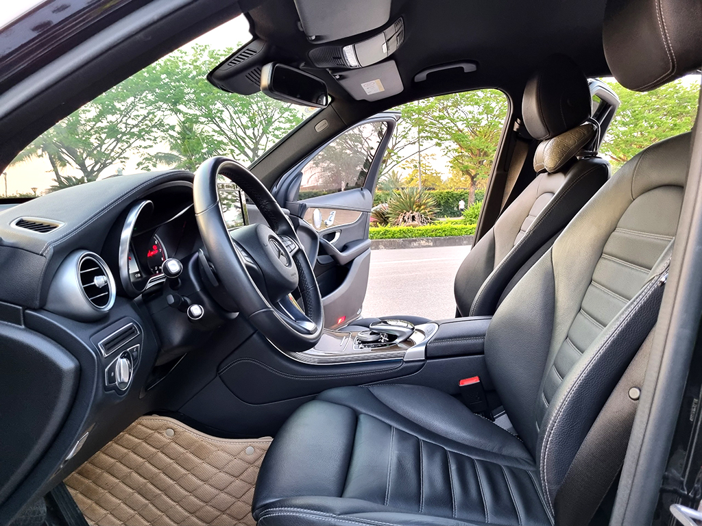 Mercedes GLC 250 2018 Đen