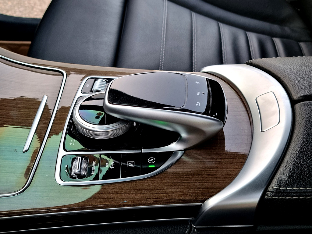 Mercedes GLC 250 2018 Đen