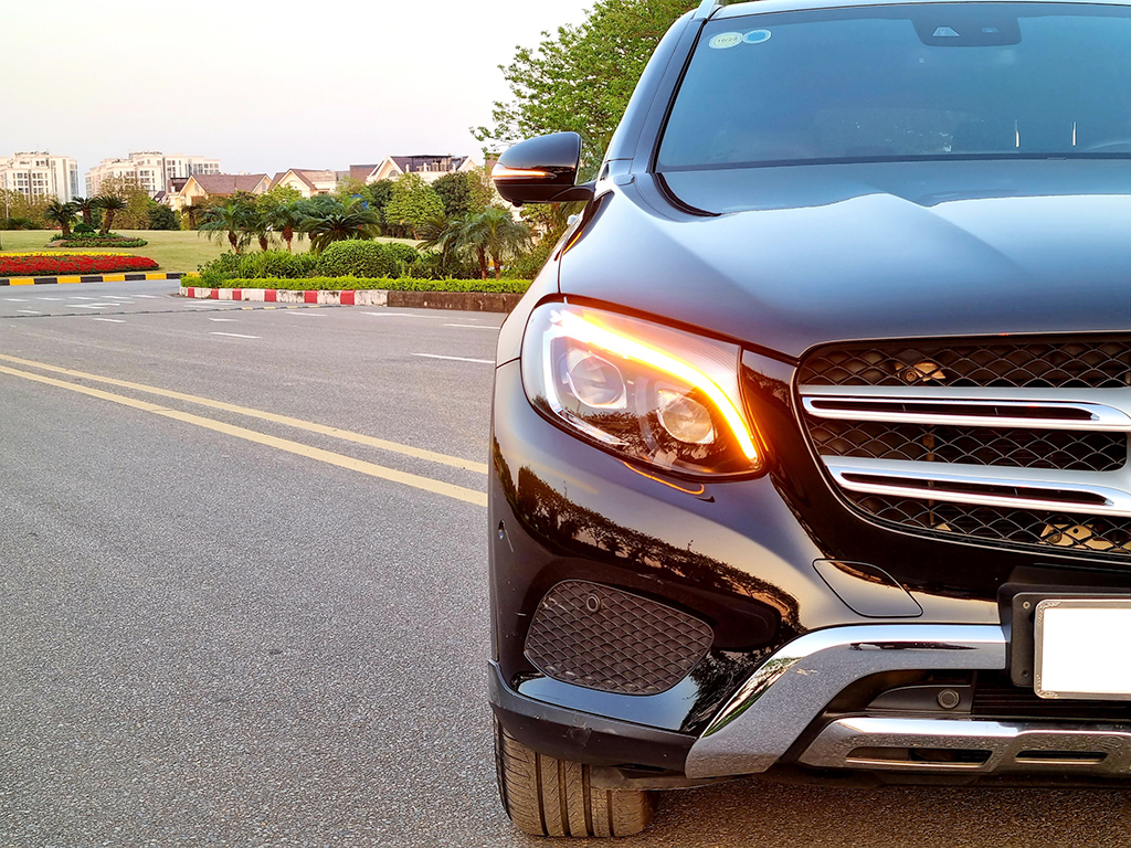 Mercedes GLC 250 2018 Đen