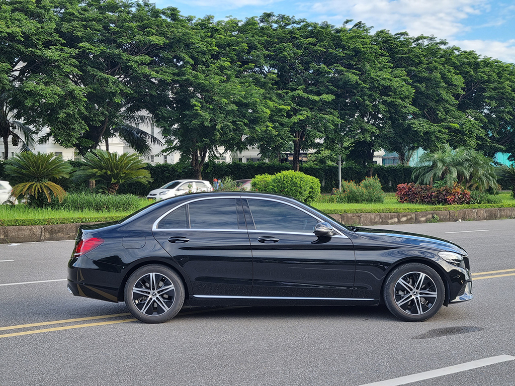 Mercedes C180 2020 Đen