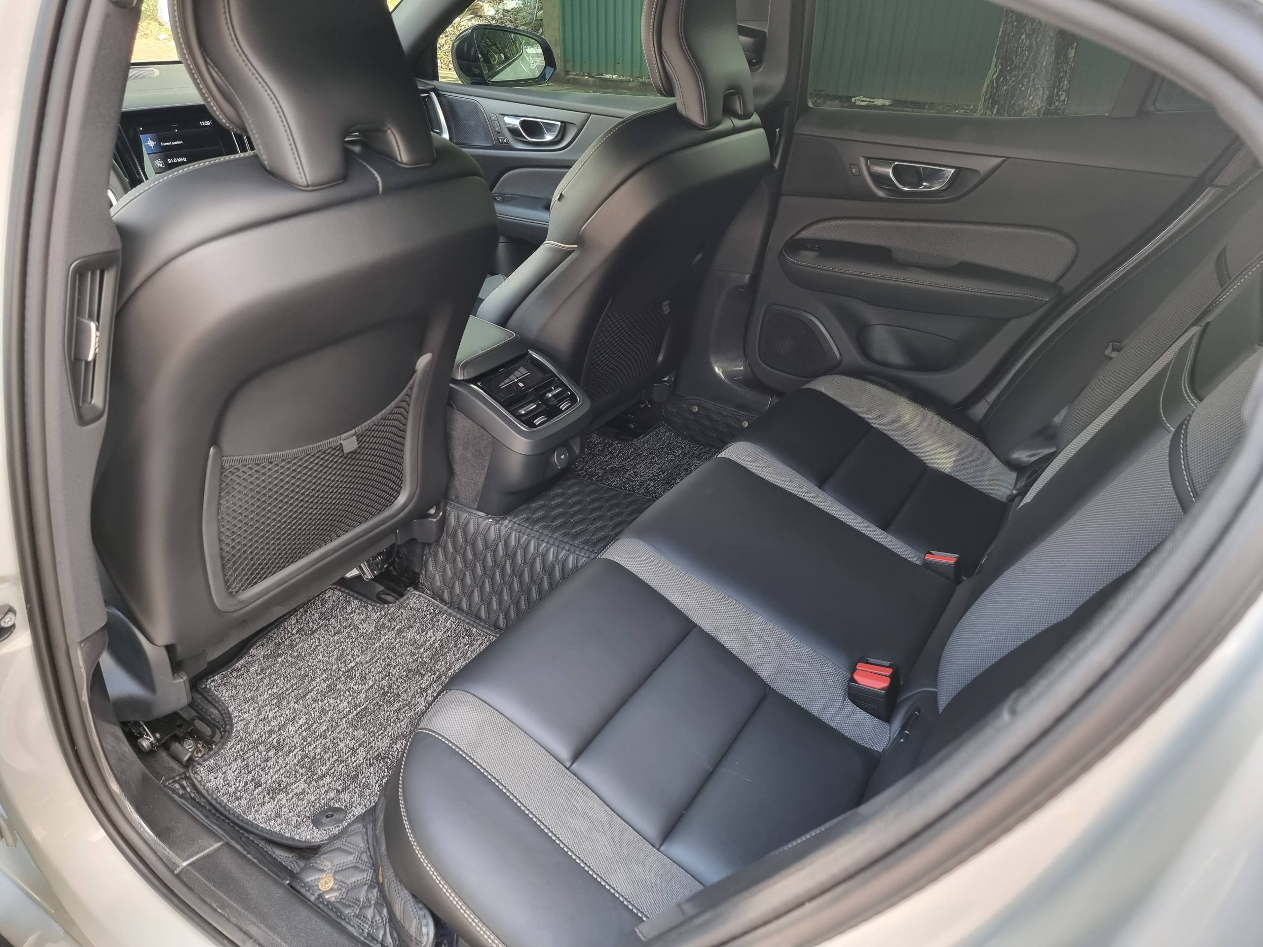 Volvo S60 R Design 2021