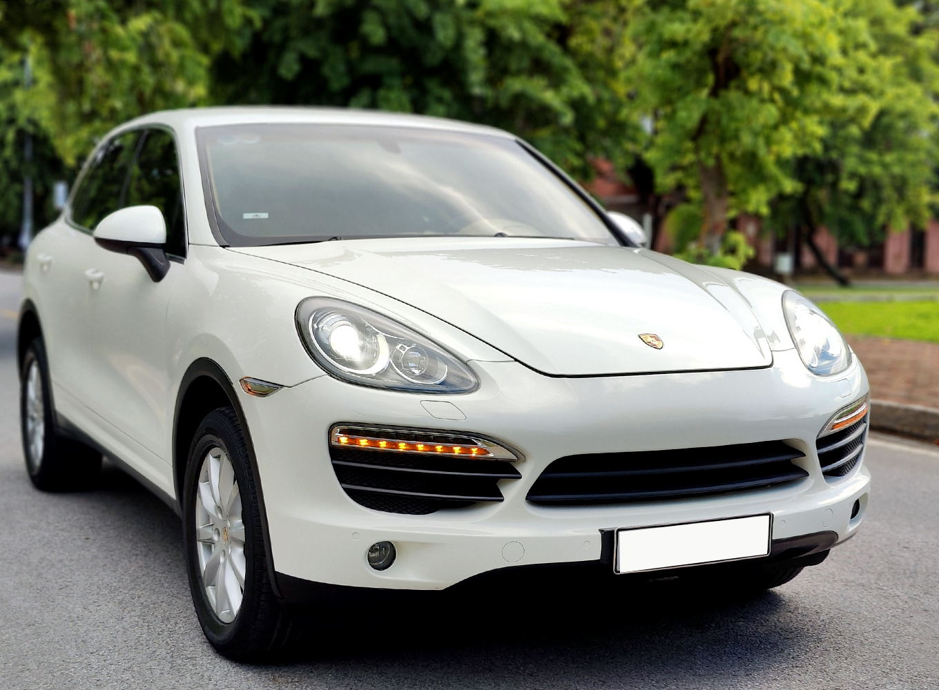 𝐏𝐨𝐫𝐬𝐜𝐡𝐞 𝐂𝐚𝐲𝐞𝐧𝐧𝐞 𝟐𝟎𝟏𝟏