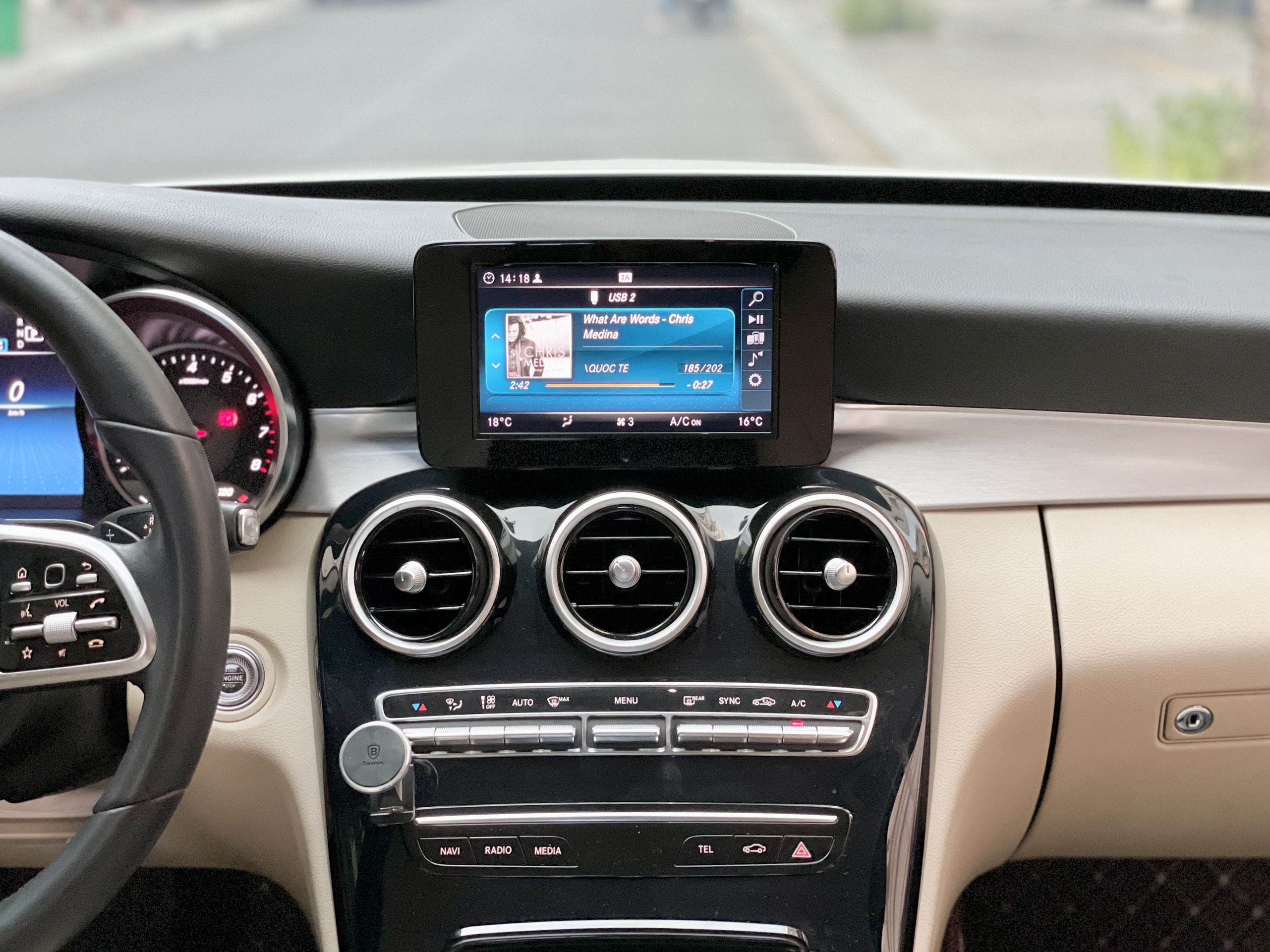 Mercedes C180 2020 Trắng