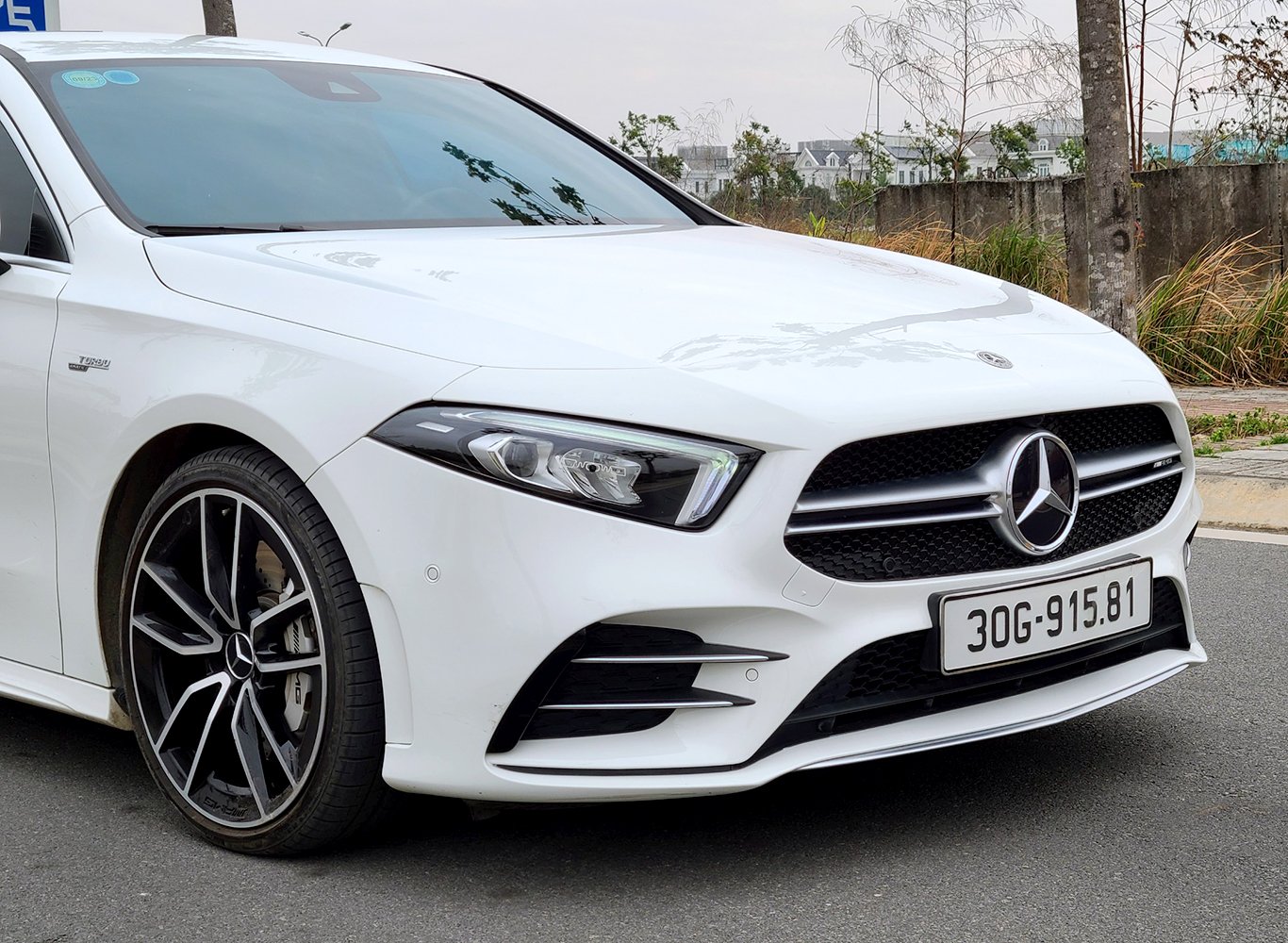 Mercedes A35 4matic 2021 (Trắng/nội thất nâu)