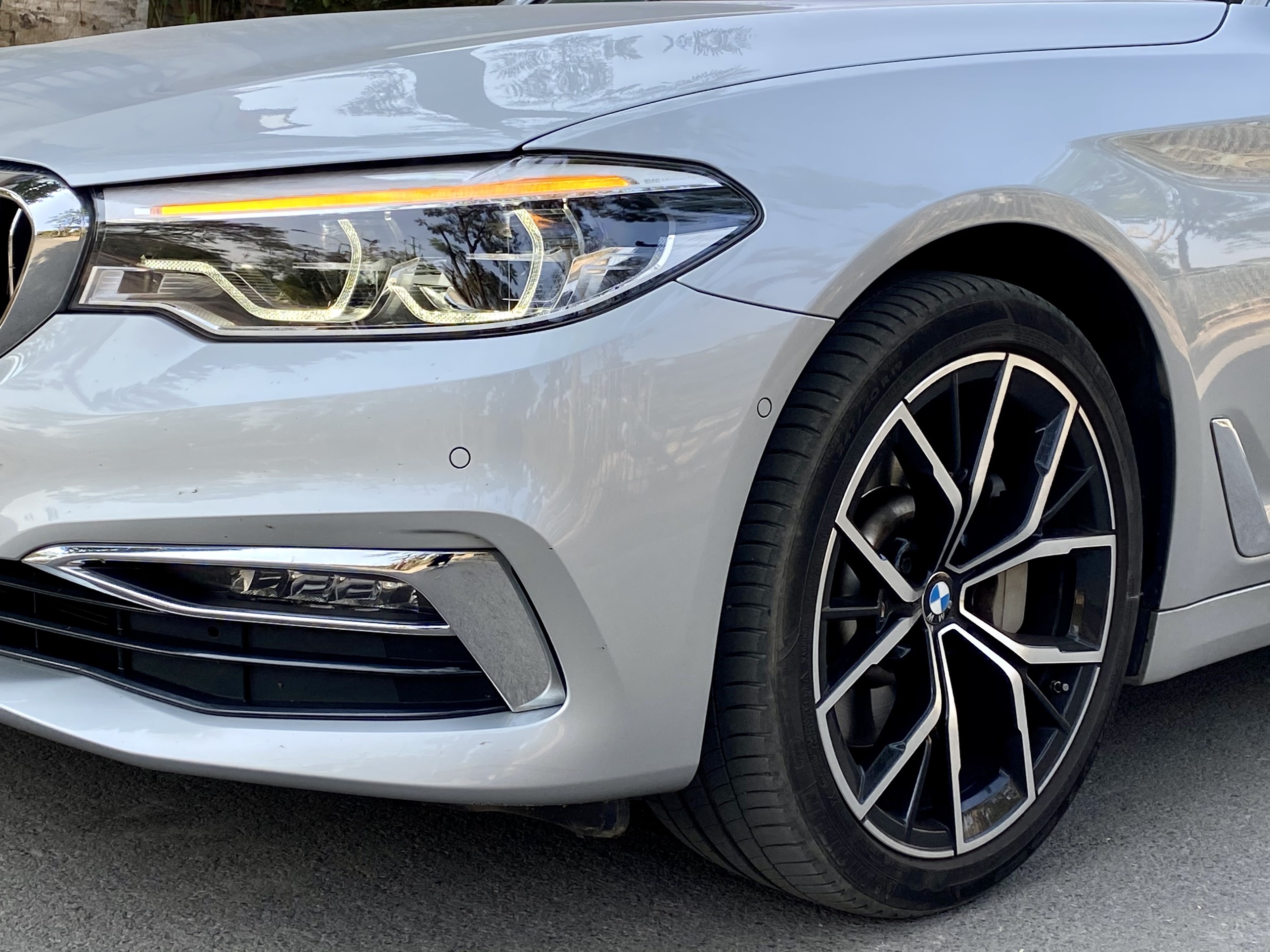 BMW 530i Luxury Line 2019 | THẾ GIỚI XE SANG