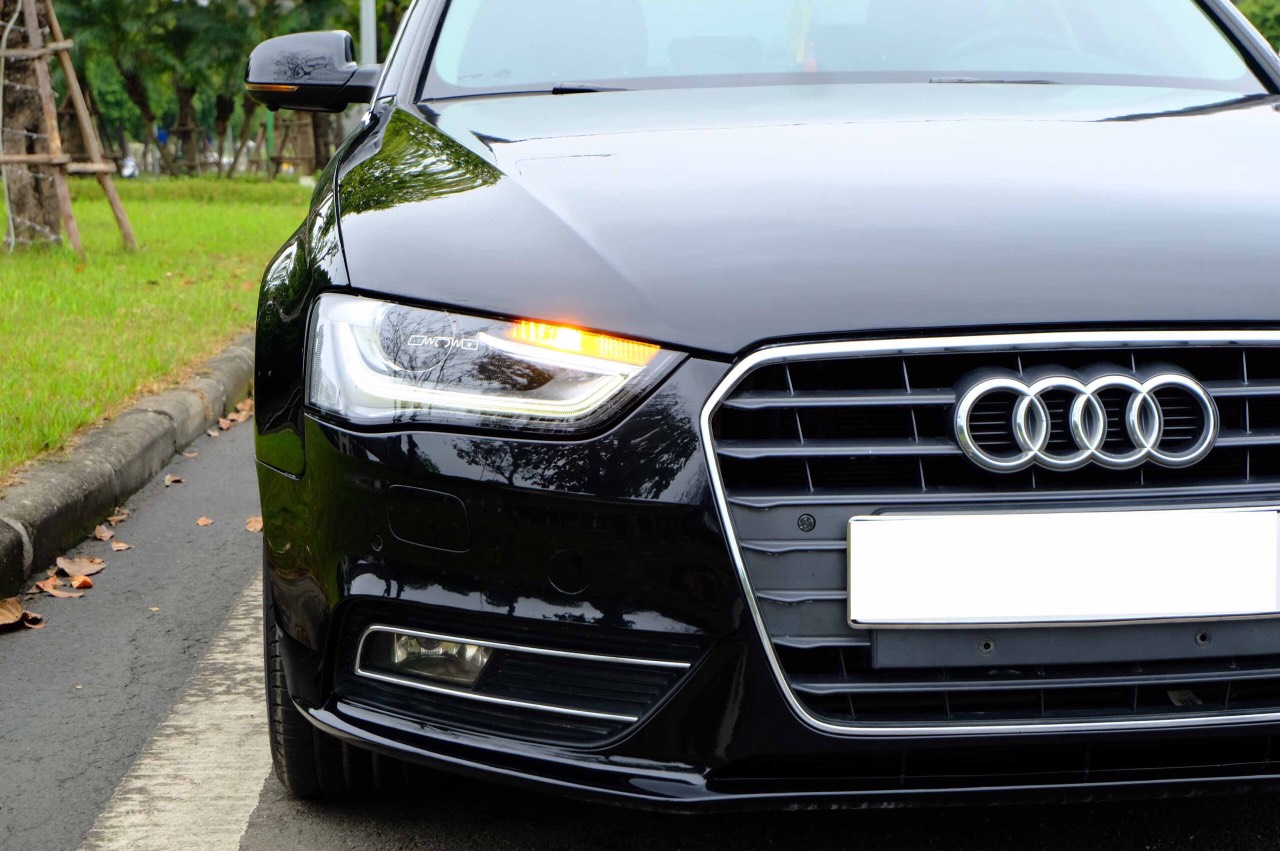 Audi A4 2013 (Đen/nội thất đen)