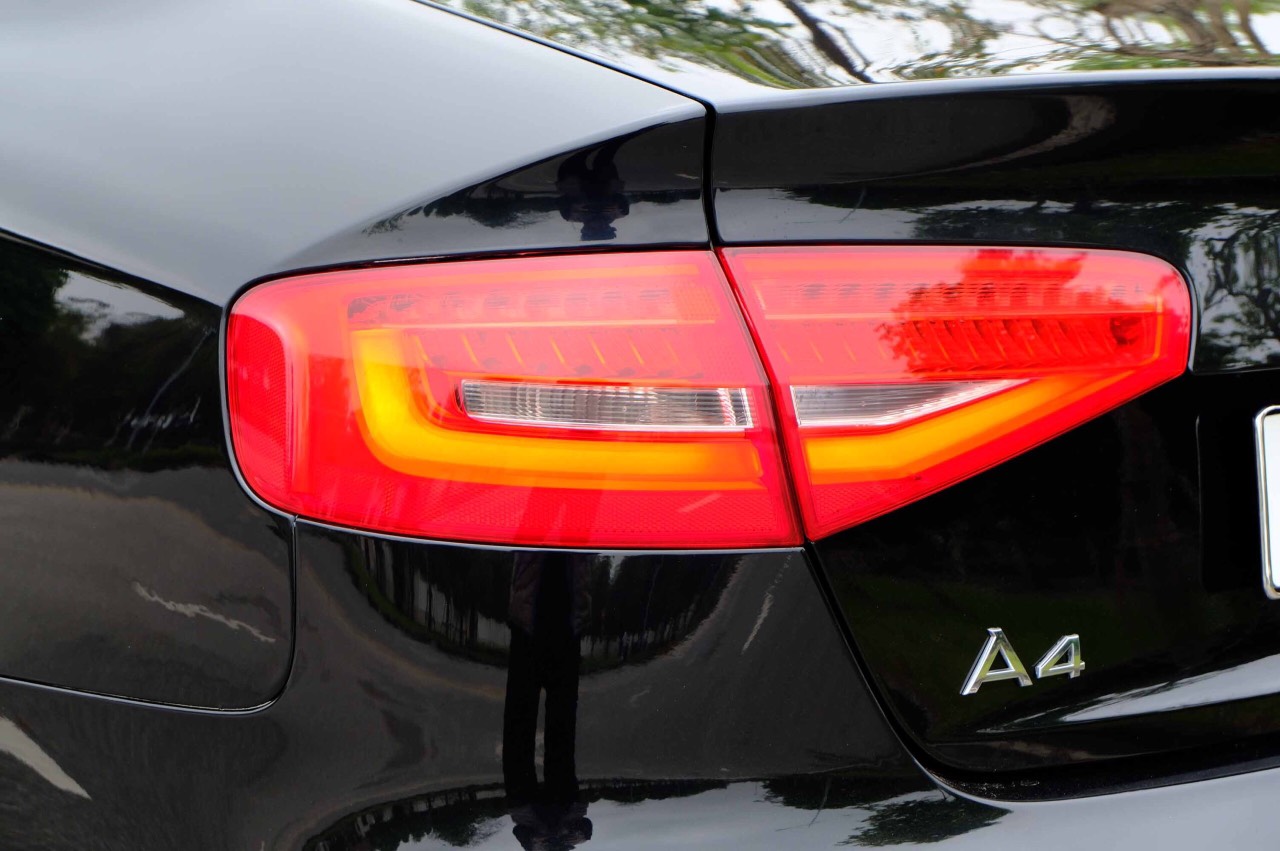 Audi A4 2013 (Đen/nội thất đen)