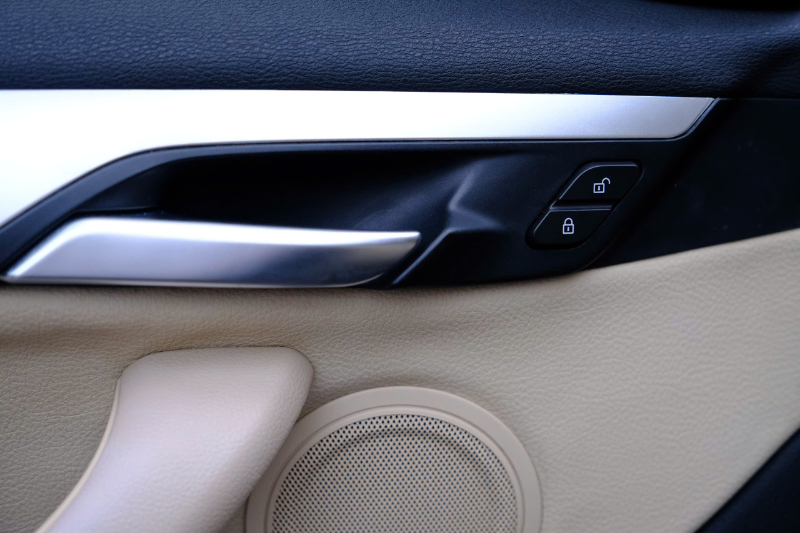 𝐁𝐌𝐖 𝐗𝟏 𝐒𝐝𝐫𝐢𝐯𝐞𝐫 𝟐𝟎𝟏𝟔 (Đ𝐞𝐧/𝐧𝐨̣̂𝐢 𝐭𝐡𝐚̂́𝐭 𝐤𝐞𝐦)