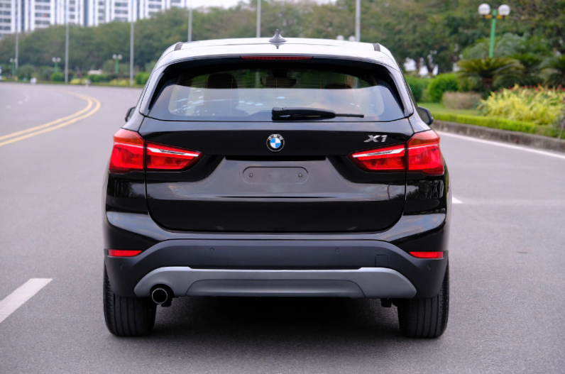 𝐁𝐌𝐖 𝐗𝟏 𝐒𝐝𝐫𝐢𝐯𝐞𝐫 𝟐𝟎𝟏𝟔 (Đ𝐞𝐧/𝐧𝐨̣̂𝐢 𝐭𝐡𝐚̂́𝐭 𝐤𝐞𝐦)