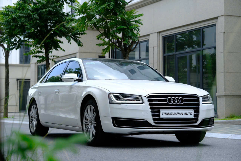 𝐀𝐮𝐝𝐢 𝐀𝟖 𝐋 𝟐𝟎𝟏𝟒 (𝐓𝐫𝐚̆́𝐧𝐠/𝐧𝐨̣̂𝐢 𝐭𝐡𝐚̂́𝐭 𝐧𝐚̂𝐮)