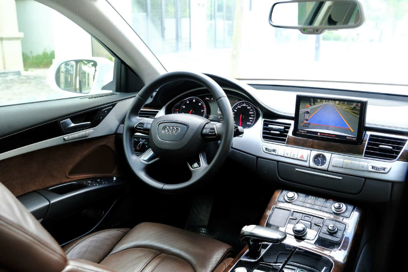 𝐀𝐮𝐝𝐢 𝐀𝟖 𝐋 𝟐𝟎𝟏𝟒 (𝐓𝐫𝐚̆́𝐧𝐠/𝐧𝐨̣̂𝐢 𝐭𝐡𝐚̂́𝐭 𝐧𝐚̂𝐮)