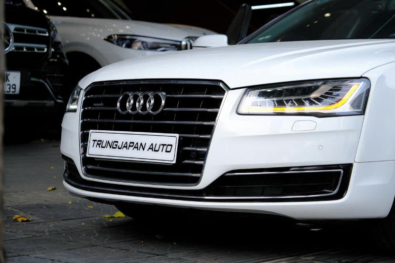 𝐀𝐮𝐝𝐢 𝐀𝟖 𝐋 𝟐𝟎𝟏𝟒 (𝐓𝐫𝐚̆́𝐧𝐠/𝐧𝐨̣̂𝐢 𝐭𝐡𝐚̂́𝐭 𝐧𝐚̂𝐮)